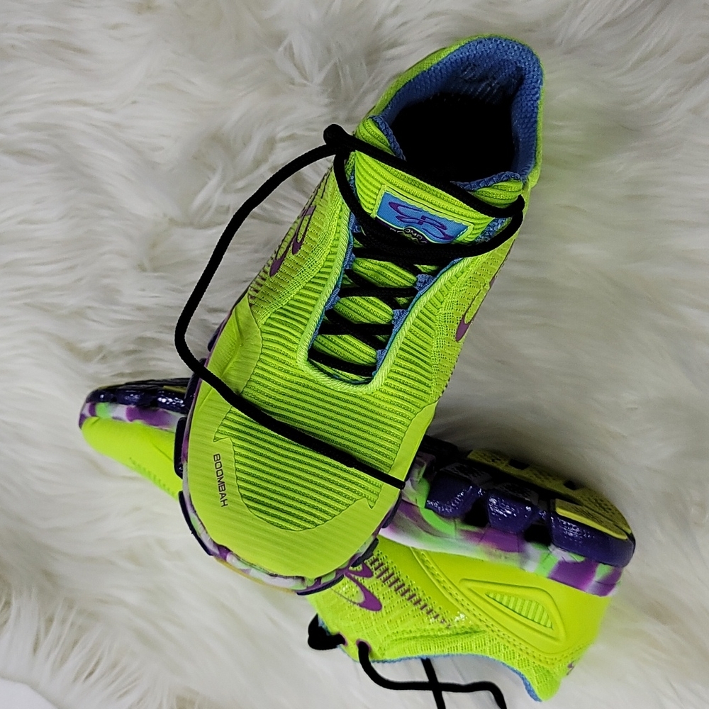 Boombah shoes